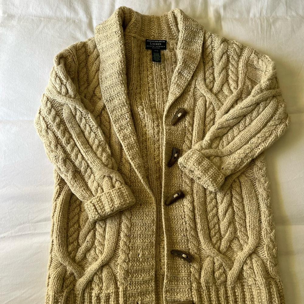 Ralph Lauren Exclusive Hand Knit 100% Wool Small Sweater Horn-like Buttons
